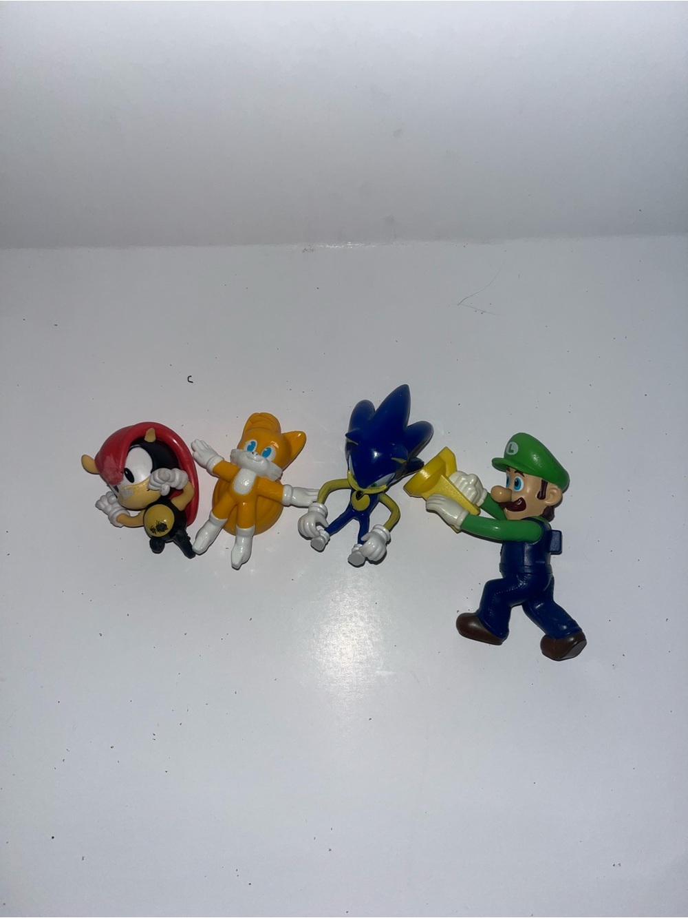 Lot of 4 Nintendo action figures